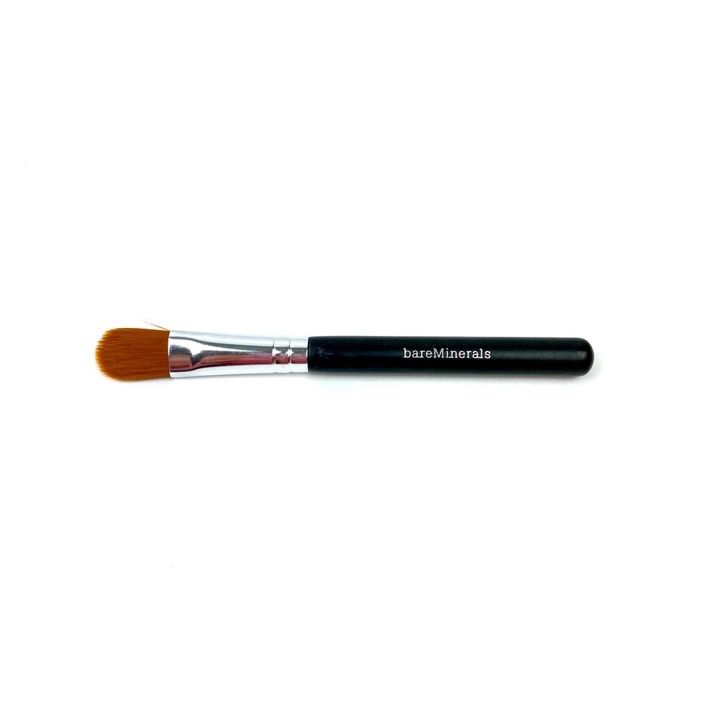 💕 bareMinerals Max Coverage Conceal Foundation and concealer brush